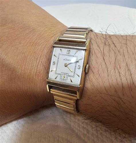 jaeger-lecoultre stretch repair